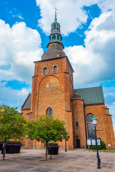 Ystad, İsveç 'teki Aziz Maria Kilisesi manzarası.