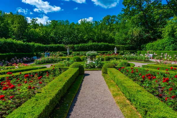 スウェーデンのSolliden Palaceの庭園 — ストック写真