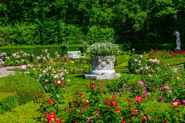 スウェーデンのSolliden Palaceの庭園 — ストック写真