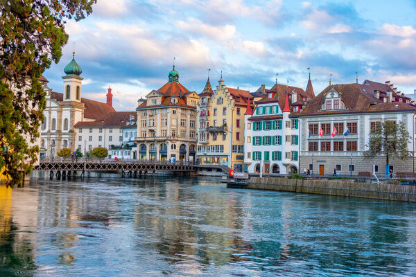 Hotels on waterfront of Reuss at Swiss town Luzern.