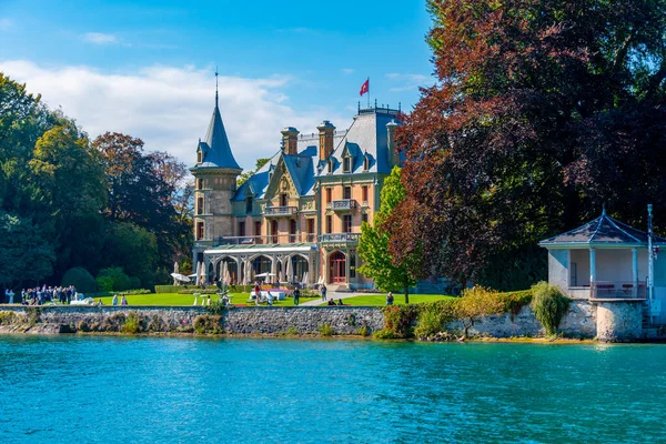 Палац Шадау Озері Тунерсі Швейцарія — стокове фото