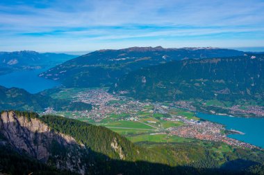 Interlaken, İsviçre 'nin Panorama manzarası.