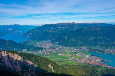 Interlaken, İsviçre 'nin Panorama manzarası.