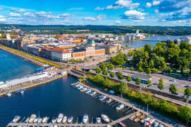 İsveç 'in Jonkping kentindeki liman manzarası.