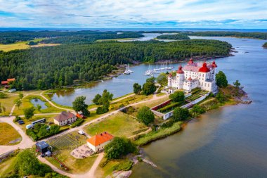 İsveç 'teki Eksik Kale Manzarası.