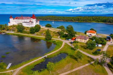 İsveç 'teki Eksik Kale Manzarası.