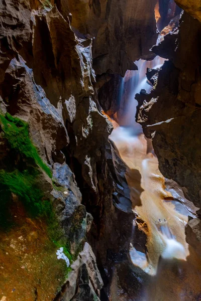 Přírodní Krajina Jeskyní Beata Švýcarsku — Stock fotografie