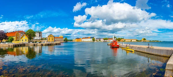 スウェーデンのカールスクローナに伝統的なポートビル — ストック写真