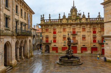 Santiago de Compostela, İspanya, 11 Haziran 2022: İspanya 'da Santiago de Compostela' da Praza das Praterias.