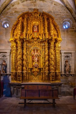 Astorga, İspanya, 9 Haziran 2022: İspanya 'daki Aziz Mary Katedrali' nin İçi.