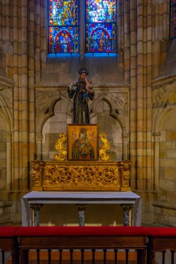 Leon, İspanya, 9 Haziran 2022 İspanya 'nın Leon kasabasındaki Katedral' in İçi.