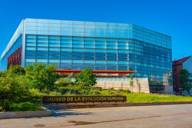 Burgos, İspanya, 4 Haziran 2022: İspanya 'nın Burgos kentindeki Evrim Müzesi.