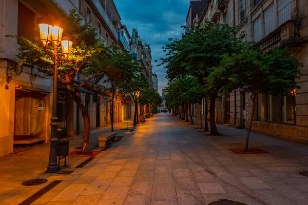 Ourense España Junio 2022 Salida Del Sol Una Calle Ourense — Foto de Stock