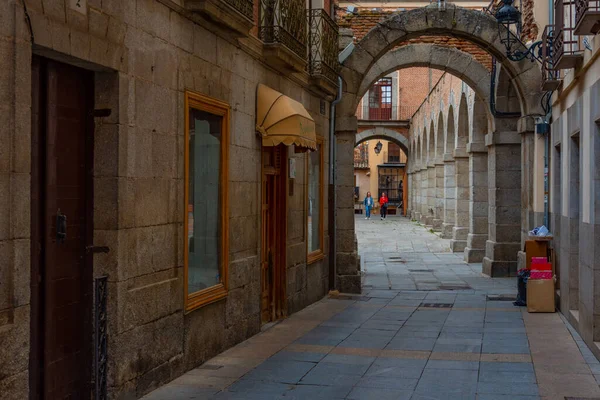 Segovia Hiszpania Czerwca 2022 Widok Wąską Uliczkę Starym Mieście Segovia — Zdjęcie stockowe
