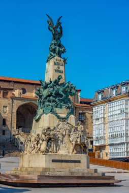 Vitoria Gasteiz, İspanya, 3 Haziran 2022: Plaza de la Virgen Blanca İspanyol kenti Vitoria Gasteiz.