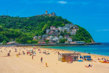 San Sebastian, İspanya, 2 Haziran 2022: İspanya 'nın San Sebastian kasabasında Monte Igueldo.