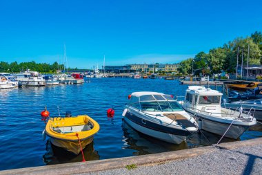 Ekenas, Finlandiya, 20 Temmuz 2022: Finlandiya 'daki Ekenas marinasının görüntüsü.