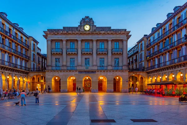 San Sebastian Ισπανία Ιουνίου 2022 Νυχτερινή Θέα Της Plaza Constitucion — Φωτογραφία Αρχείου