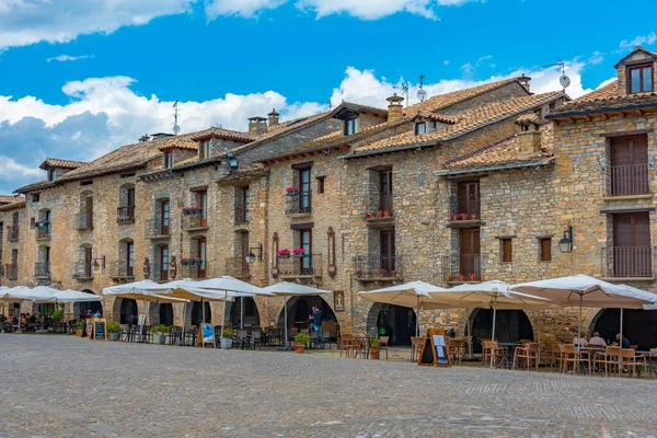 stock image Ainsa, Spain, May 31, 2022: Plaza Mayor in Spanish village Ainsa.