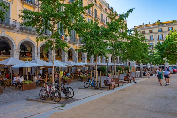 Girona Hiszpania Maja 2022 Letni Dzień Plaza Independenceia Hiszpańskim Mieście — Zdjęcie stockowe