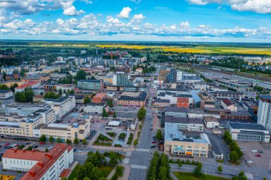 Seinajoki, Finlandiya, 24 Temmuz 2022: Finlandiya 'nın Seinajoki kentinin havadan görünüşü .