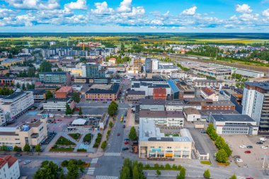 Seinajoki, Finlandiya, 24 Temmuz 2022: Finlandiya 'nın Seinajoki kentinin havadan görünüşü .