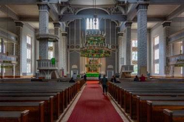 Kerimaki, Finlandiya, 26 Temmuz 2022: Finlandiya 'daki Kerimaki kilisesinin içi.