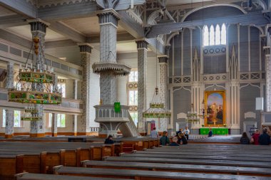 Kerimaki, Finlandiya, 26 Temmuz 2022: Finlandiya 'daki Kerimaki kilisesinin içi.