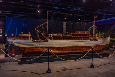 Kotka, Finlandiya, 27 Temmuz 2022: Finlandiya 'nın Kotka kentindeki Denizcilik Merkezi Vellamo' da sergi.