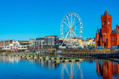 Cardiff, Galler, 16 Eylül 2022: Galler 'in başkenti Cardiff' te Denizkızı Quay.