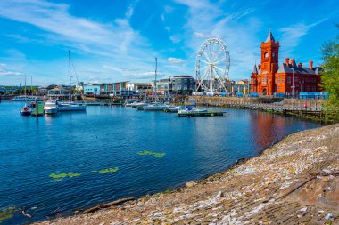 Cardiff, Galler, 17 Eylül 2022: Galler 'in başkenti Cardiff' te Denizkızı Quay.