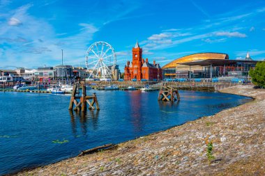 Cardiff, Galler, 17 Eylül 2022: Galler 'deki Cardiff körfezi Skyline.