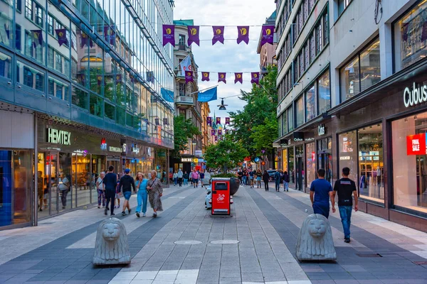 Stockholm Sweden August 2022 People Strolling Busy Street Central Stockholm — Stock Photo, Image