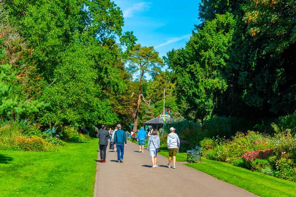 stock image Cardiff, Wales, September 17, 2022: Sunny day at Bute park in Cardiff, UK.