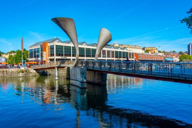 Bristol, İngiltere, 18 Eylül 2022: İngiliz kenti Bristol 'deki Avon' da Bordeaux rıhtımı.