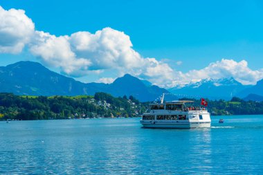 Luzern, İsviçre, 20 Eylül 2022: Luzern, İsviçre 'de Lucerne Gölü Panoraması.