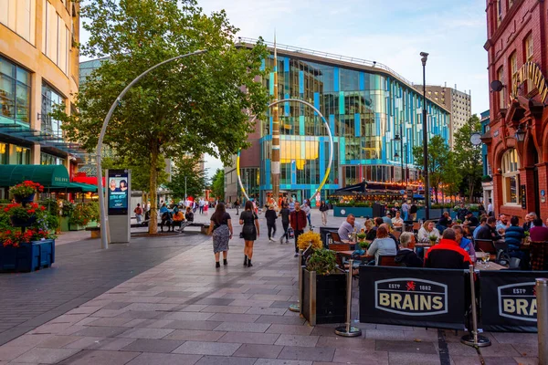 stock image Cardiff, Wales, September 17, 2022: Sunset view of a street at the center of Welsh capital Cardiff.