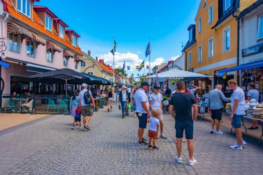 Borgholm, İsveç, 15 Temmuz 2022: Borgholm, İsveç 'te ticari cadde...