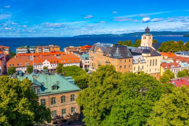 Jonkoping, İsveç, 16 Temmuz 2022: İsveç 'in Jonkoping kentindeki Hovrattstorget Meydanı.