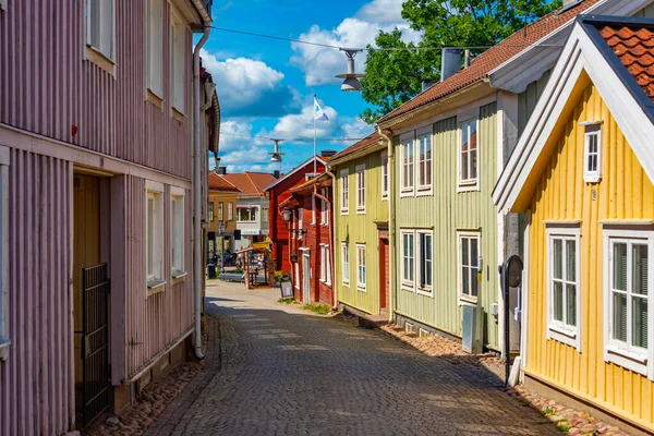 Eksjo Szwecja Lipca 2022 Kolorowe Domy Drewniane Szwedzkim Mieście Eksjo — Zdjęcie stockowe