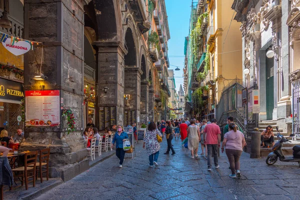Nápoles Italia Mayo 2022 Gente Paseando Por Centro Histórico Nápoles — Foto de Stock