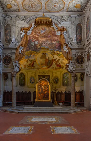 2022年5月19日イタリア ナポリ大聖堂サンタ マリア アスンタの内装ナポリ — ストック写真
