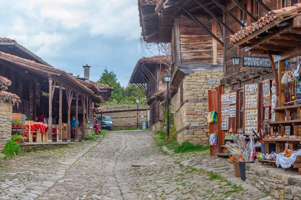 Zheravna Bulgaria Abril 2022 Casas Antiguas Tradicionales Pueblo Búlgaro Zheravna — Foto de Stock