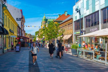 Halmstad, İsveç, 12 Temmuz 2022: Halmstad, İsveç 'te ticari cadde...