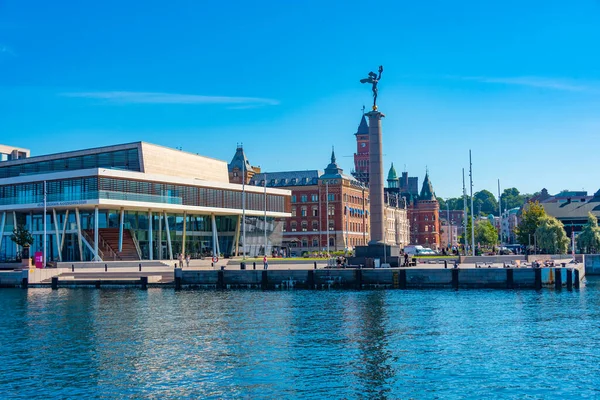 2022年7月13日スウェーデン ヘルシンボーグ スウェーデンの街のウォーターフロント Helsingborg Image — ストック写真