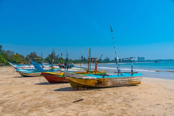stock image Weligama, Sri Lanka, January 22, 2022: Fishing boats at Weligama beach, Sri Lanka.
