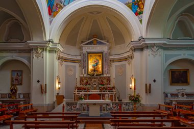 Procida, İtalya, 23 Mayıs 2022: İtalyan adası Procida 'daki Santuario S. Maria delle Grazie Incoronata kilisesinin içi.