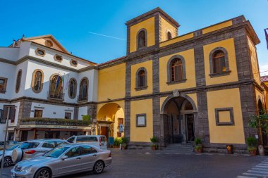 Sorrento, İtalya, 22 Mayıs 2022: Basilica Sant 'Antonino İtalyan kenti Sorrento' da.
