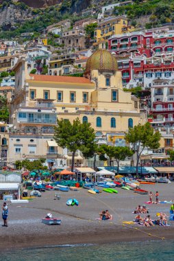 Positano, İtalya, 21 Mayıs 2022: Chiesa di Santa Maria Assunta Kilisesi Positano, İtalya.