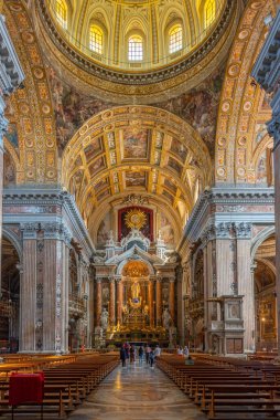 Napoli, İtalya, 19 Mayıs 2022: Napoli, İtalya 'daki Santa Chiara Manastırı.